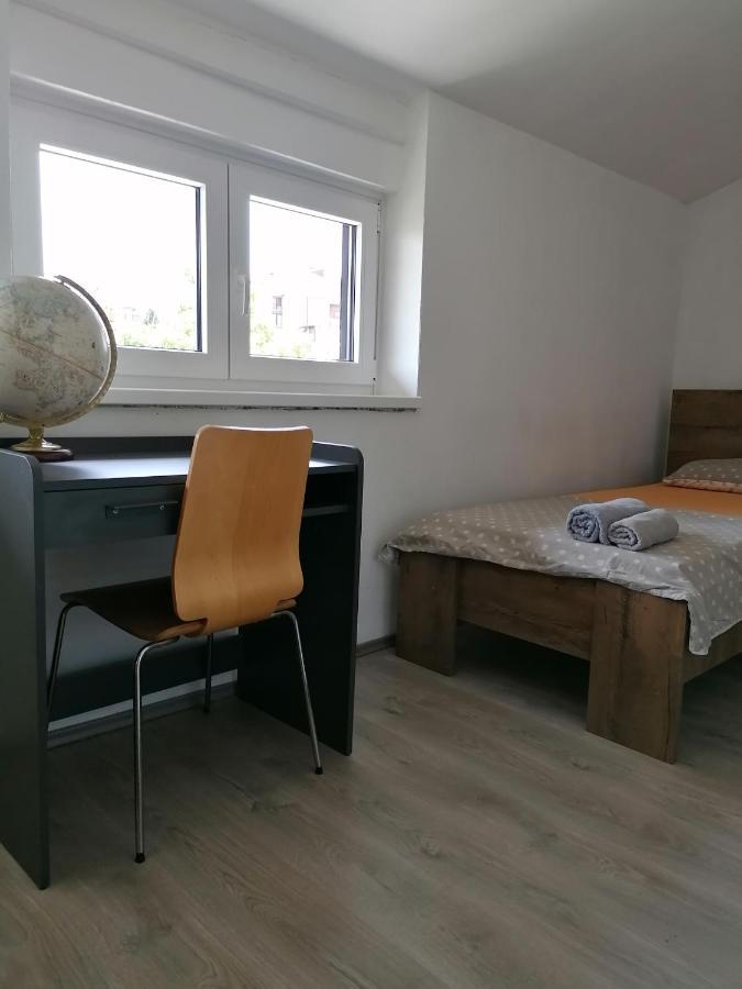 Sunflower Accommodation Ljubljana Bagian luar foto