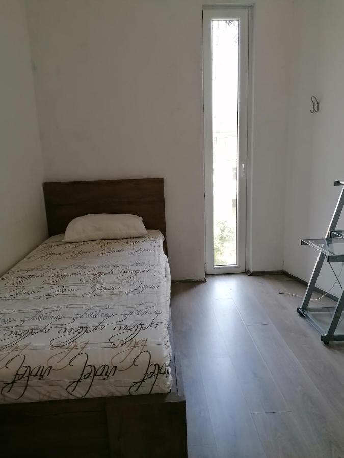 Sunflower Accommodation Ljubljana Bagian luar foto