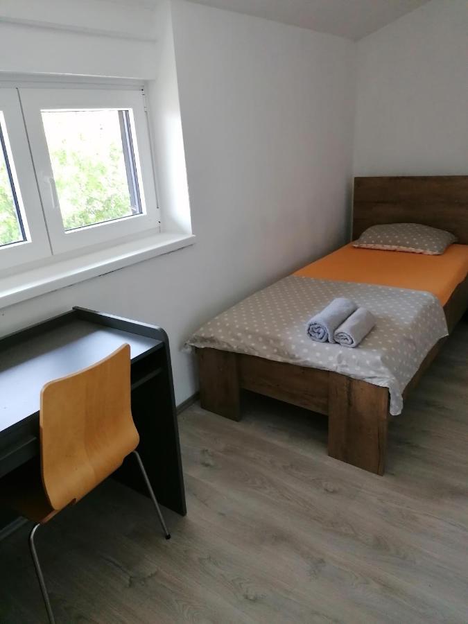 Sunflower Accommodation Ljubljana Bagian luar foto