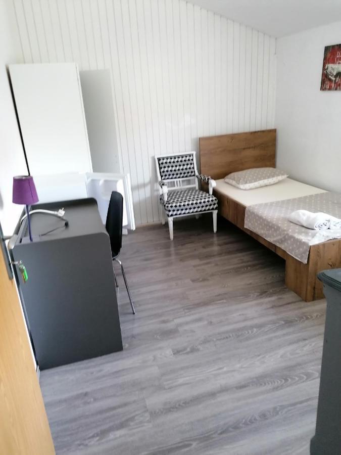 Sunflower Accommodation Ljubljana Bagian luar foto